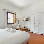 Sant\'Ambrogio Gem - Chic Florence Nest